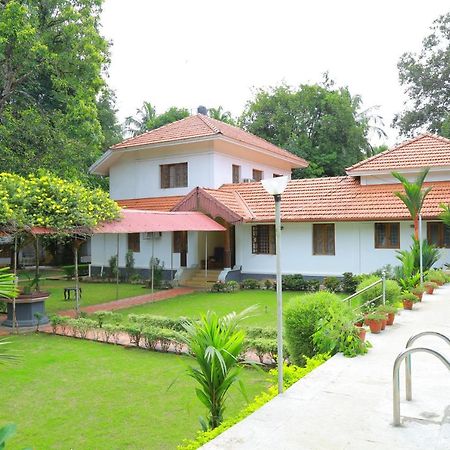 Ayuryogashram Heritage Thrissur Exteriör bild